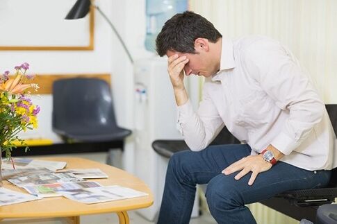 A man is considering medication to treat prostatitis